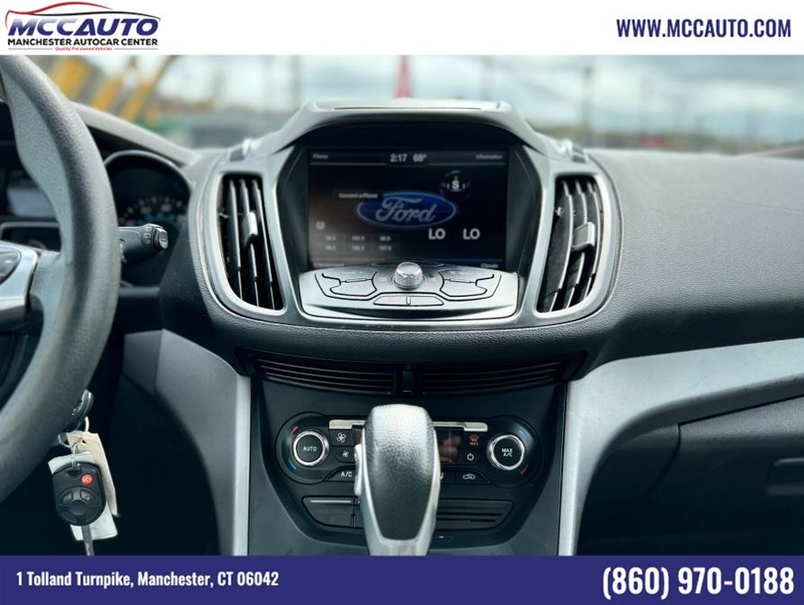 2014 Ford Escape 4WD 4dr SE, available for sale in Manchester, Connecticut | Manchester Autocar Center. Manchester, Connecticut 2014 Ford Escape 4WD 4dr SE, available for sale in Manchester, Connecticut | Manchester Autocar Center. Manchester, Connecticut