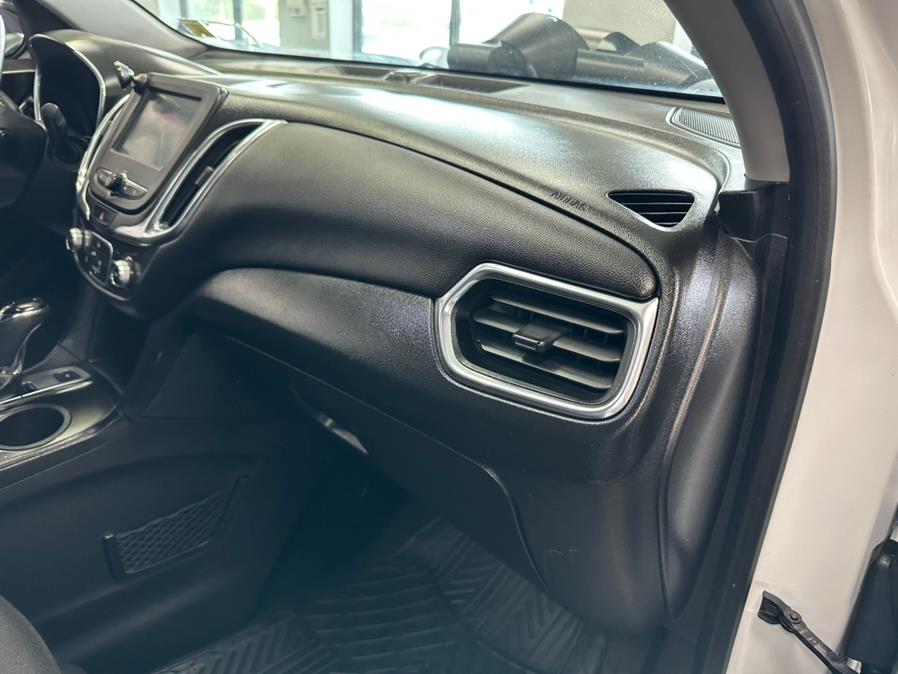 2018 Chevrolet Equinox AWD 4dr LT w/1LT, available for sale in Inwood, New York | 5 Towns Drive. Inwood, New York 2018 Chevrolet Equinox AWD 4dr LT w/1LT, available for sale in Inwood, New York | 5 Towns Drive. Inwood, New York