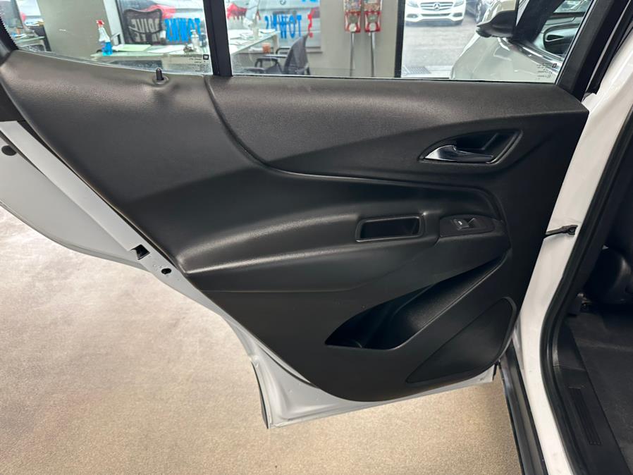 2018 Chevrolet Equinox AWD 4dr LT w/1LT, available for sale in Inwood, New York | 5 Towns Drive. Inwood, New York 2018 Chevrolet Equinox AWD 4dr LT w/1LT, available for sale in Inwood, New York | 5 Towns Drive. Inwood, New York