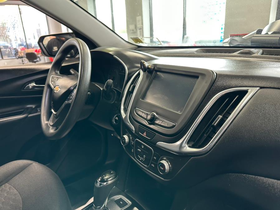 2018 Chevrolet Equinox AWD 4dr LT w/1LT, available for sale in Inwood, New York | 5 Towns Drive. Inwood, New York 2018 Chevrolet Equinox AWD 4dr LT w/1LT, available for sale in Inwood, New York | 5 Towns Drive. Inwood, New York