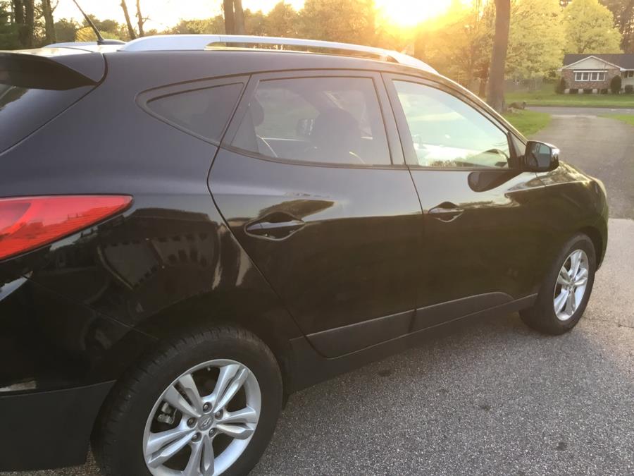 2013 Hyundai Tucson 4dr Auto Limited, available for sale in Manchester, Connecticut | Liberty Motors. Manchester, Connecticut 2013 Hyundai Tucson 4dr Auto Limited, available for sale in Manchester, Connecticut | Liberty Motors. Manchester, Connecticut