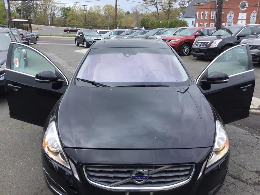 2012 Volvo S60 FWD 4dr Sdn T5 w/Moonroof, available for sale in Manchester, Connecticut | Liberty Motors. Manchester, Connecticut 2012 Volvo S60 FWD 4dr Sdn T5 w/Moonroof, available for sale in Manchester, Connecticut | Liberty Motors. Manchester, Connecticut