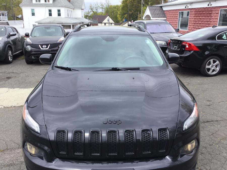 2014 Jeep Cherokee 4WD 4dr Latitude, available for sale in Manchester, Connecticut | Liberty Motors. Manchester, Connecticut 2014 Jeep Cherokee 4WD 4dr Latitude, available for sale in Manchester, Connecticut | Liberty Motors. Manchester, Connecticut