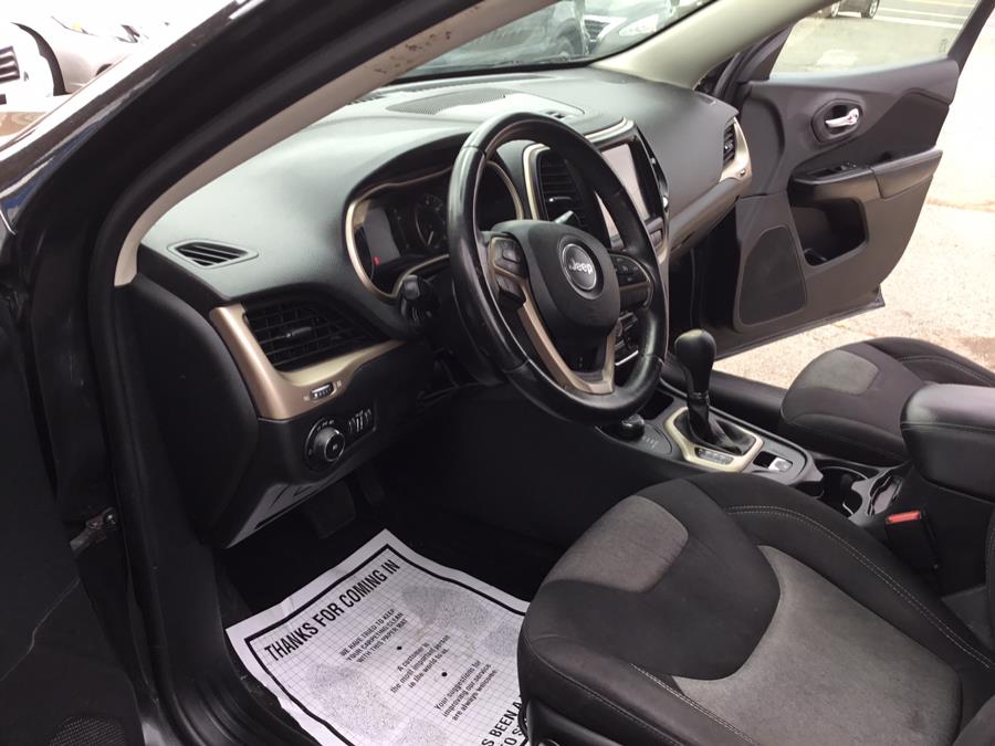 2014 Jeep Cherokee 4WD 4dr Latitude, available for sale in Manchester, Connecticut | Liberty Motors. Manchester, Connecticut 2014 Jeep Cherokee 4WD 4dr Latitude, available for sale in Manchester, Connecticut | Liberty Motors. Manchester, Connecticut