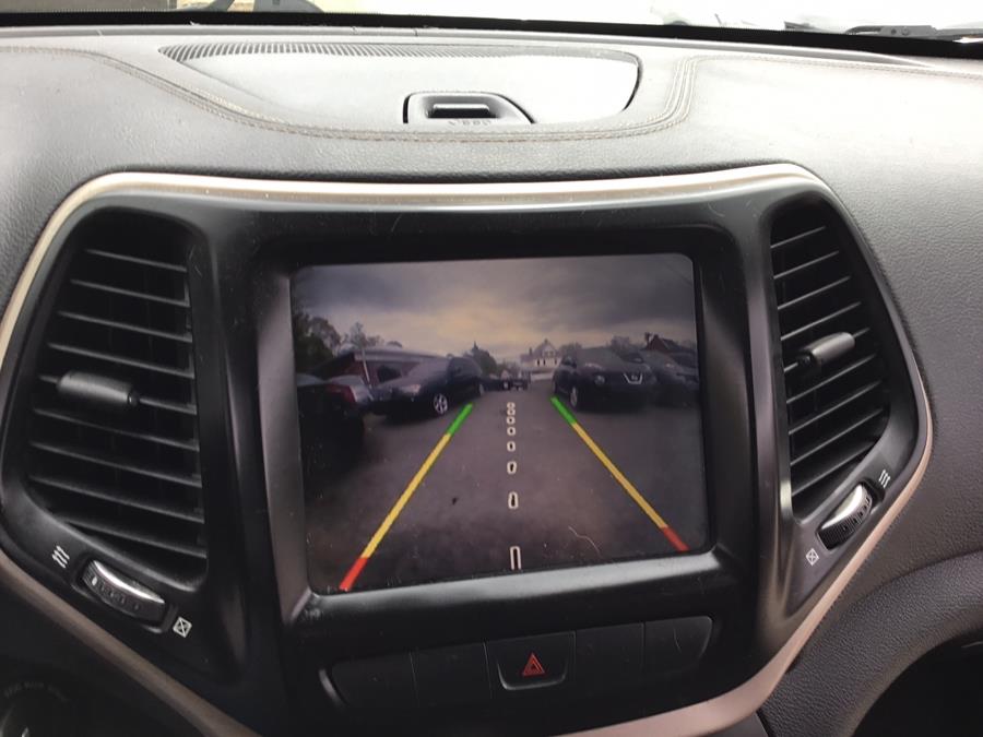 2014 Jeep Cherokee 4WD 4dr Latitude, available for sale in Manchester, Connecticut | Liberty Motors. Manchester, Connecticut 2014 Jeep Cherokee 4WD 4dr Latitude, available for sale in Manchester, Connecticut | Liberty Motors. Manchester, Connecticut