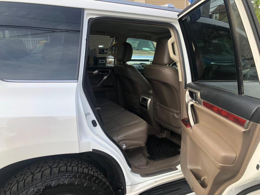 2013 Lexus GX 460 4WD 4dr, available for sale in Irvington, New Jersey | Elis Motors Corp. Irvington, New Jersey 2013 Lexus GX 460 4WD 4dr, available for sale in Irvington, New Jersey | Elis Motors Corp. Irvington, New Jersey