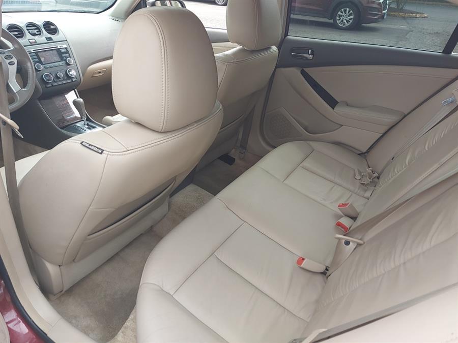 2011 Nissan Altima 4dr Sdn V6 CVT 3.5 SR, available for sale in West Hartford, Connecticut | Chadrad Motors llc. West Hartford, Connecticut 2011 Nissan Altima 4dr Sdn V6 CVT 3.5 SR, available for sale in West Hartford, Connecticut | Chadrad Motors llc. West Hartford, Connecticut