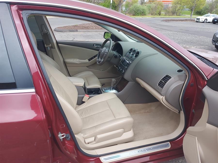 2011 Nissan Altima 4dr Sdn V6 CVT 3.5 SR, available for sale in West Hartford, Connecticut | Chadrad Motors llc. West Hartford, Connecticut 2011 Nissan Altima 4dr Sdn V6 CVT 3.5 SR, available for sale in West Hartford, Connecticut | Chadrad Motors llc. West Hartford, Connecticut