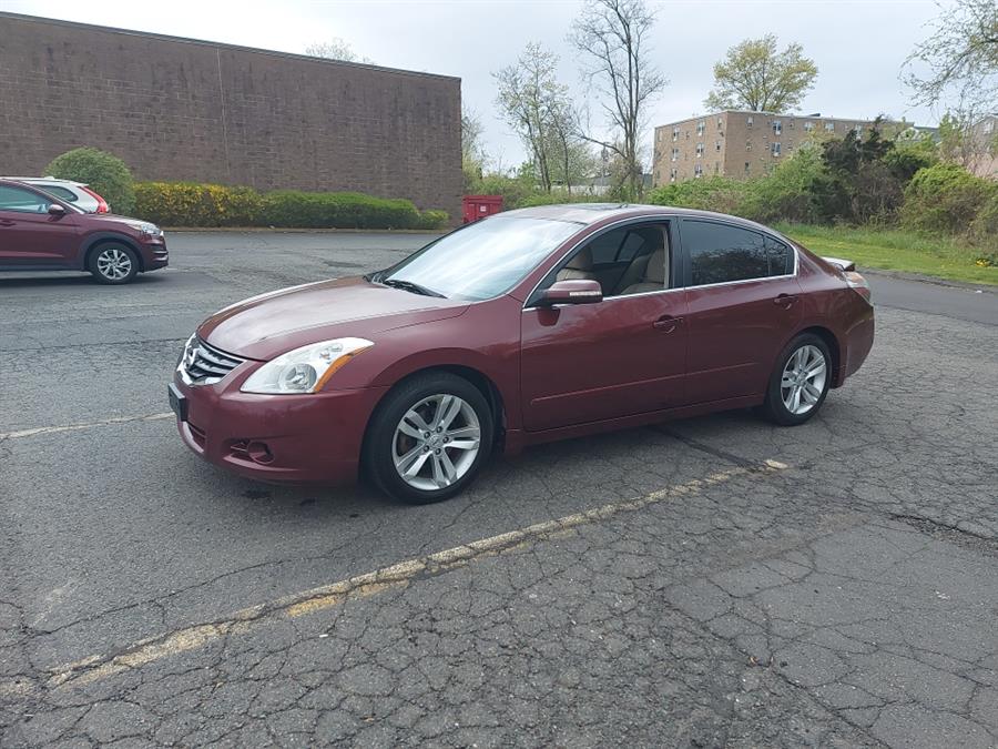 2011 Nissan Altima 4dr Sdn V6 CVT 3.5 SR, available for sale in West Hartford, Connecticut | Chadrad Motors llc. West Hartford, Connecticut 2011 Nissan Altima 4dr Sdn V6 CVT 3.5 SR, available for sale in West Hartford, Connecticut | Chadrad Motors llc. West Hartford, Connecticut