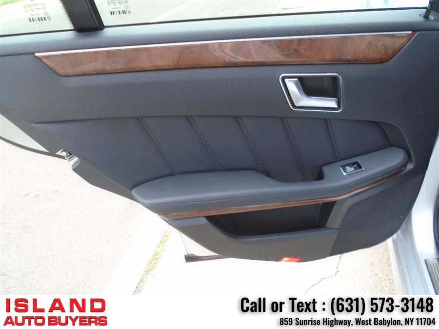 2013 Mercedes-benz E-class E 350 Luxury 4MATIC AWD 4dr Sedan, available for sale in West Babylon, New York | Island Auto Buyers. West Babylon, New York 2013 Mercedes-benz E-class E 350 Luxury 4MATIC AWD 4dr Sedan, available for sale in West Babylon, New York | Island Auto Buyers. West Babylon, New York