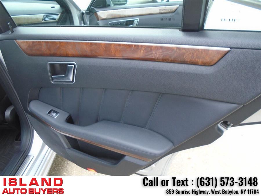 2013 Mercedes-benz E-class E 350 Luxury 4MATIC AWD 4dr Sedan, available for sale in West Babylon, New York | Island Auto Buyers. West Babylon, New York 2013 Mercedes-benz E-class E 350 Luxury 4MATIC AWD 4dr Sedan, available for sale in West Babylon, New York | Island Auto Buyers. West Babylon, New York