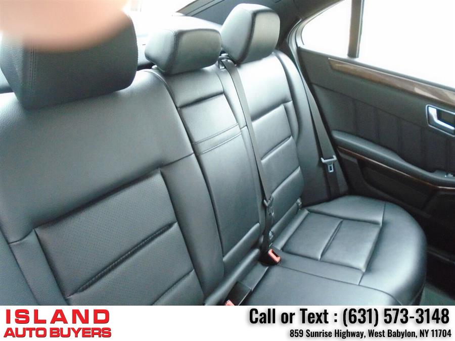 2013 Mercedes-benz E-class E 350 Luxury 4MATIC AWD 4dr Sedan, available for sale in West Babylon, New York | Island Auto Buyers. West Babylon, New York 2013 Mercedes-benz E-class E 350 Luxury 4MATIC AWD 4dr Sedan, available for sale in West Babylon, New York | Island Auto Buyers. West Babylon, New York