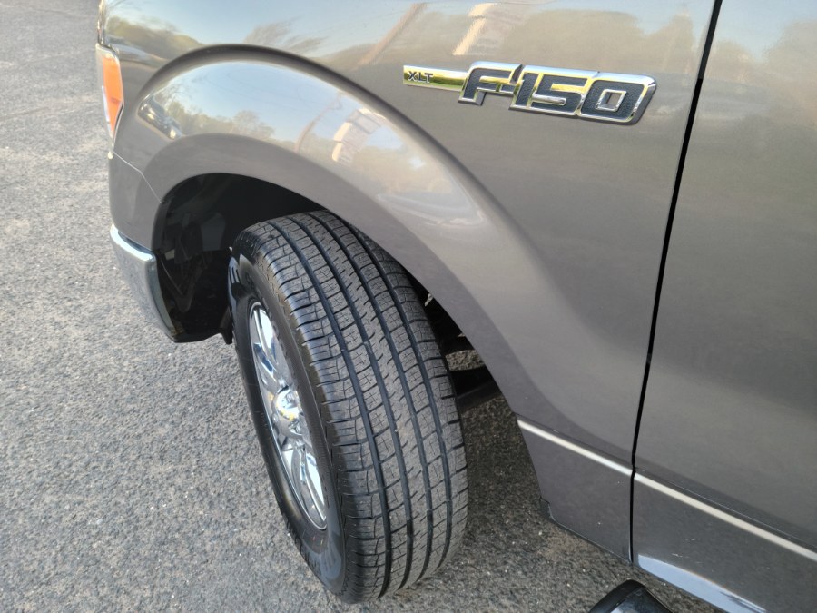 2009 Ford F-150 4WD Super Cab FX-4 V8 5.4 Triton, available for sale in East Windsor, Connecticut | Toro Auto. East Windsor, Connecticut 2009 Ford F-150 4WD Super Cab FX-4 V8 5.4 Triton, available for sale in East Windsor, Connecticut | Toro Auto. East Windsor, Connecticut