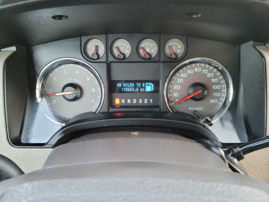 2009 Ford F-150 4WD Super Cab FX-4 V8 5.4 Triton, available for sale in East Windsor, Connecticut | Toro Auto. East Windsor, Connecticut 2009 Ford F-150 4WD Super Cab FX-4 V8 5.4 Triton, available for sale in East Windsor, Connecticut | Toro Auto. East Windsor, Connecticut