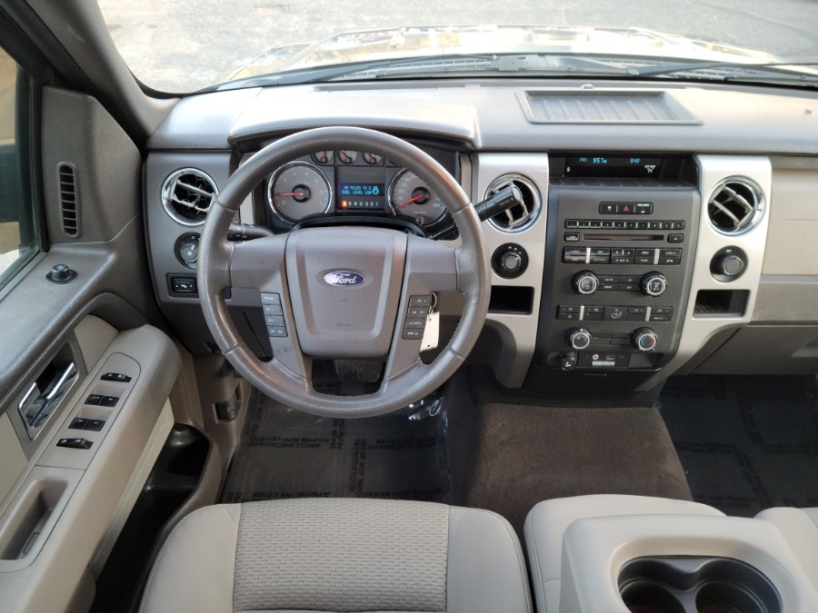 2009 Ford F-150 4WD Super Cab FX-4 V8 5.4 Triton, available for sale in East Windsor, Connecticut | Toro Auto. East Windsor, Connecticut 2009 Ford F-150 4WD Super Cab FX-4 V8 5.4 Triton, available for sale in East Windsor, Connecticut | Toro Auto. East Windsor, Connecticut