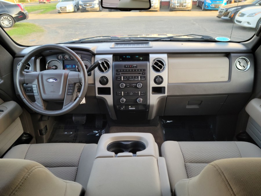 2009 Ford F-150 4WD Super Cab FX-4 V8 5.4 Triton, available for sale in East Windsor, Connecticut | Toro Auto. East Windsor, Connecticut 2009 Ford F-150 4WD Super Cab FX-4 V8 5.4 Triton, available for sale in East Windsor, Connecticut | Toro Auto. East Windsor, Connecticut