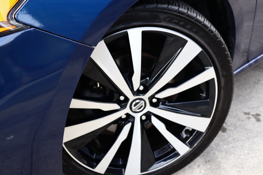 2020 Nissan Altima 2.5 SR Sedan, available for sale in Jamaica, New York | Hillside Auto Mall Inc.. Jamaica, New York 2020 Nissan Altima 2.5 SR Sedan, available for sale in Jamaica, New York | Hillside Auto Mall Inc.. Jamaica, New York