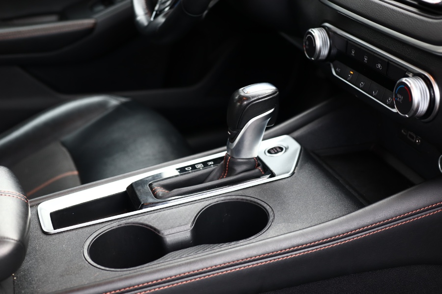 2020 Nissan Altima 2.5 SR Sedan, available for sale in Jamaica, New York | Hillside Auto Mall Inc.. Jamaica, New York 2020 Nissan Altima 2.5 SR Sedan, available for sale in Jamaica, New York | Hillside Auto Mall Inc.. Jamaica, New York