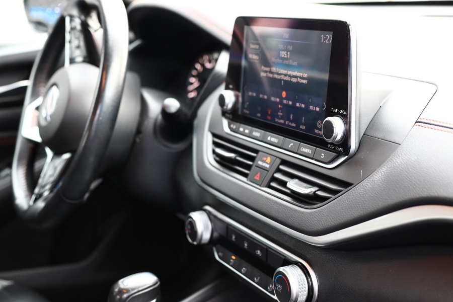 2020 Nissan Altima 2.5 SR Sedan, available for sale in Jamaica, New York | Hillside Auto Mall Inc.. Jamaica, New York 2020 Nissan Altima 2.5 SR Sedan, available for sale in Jamaica, New York | Hillside Auto Mall Inc.. Jamaica, New York