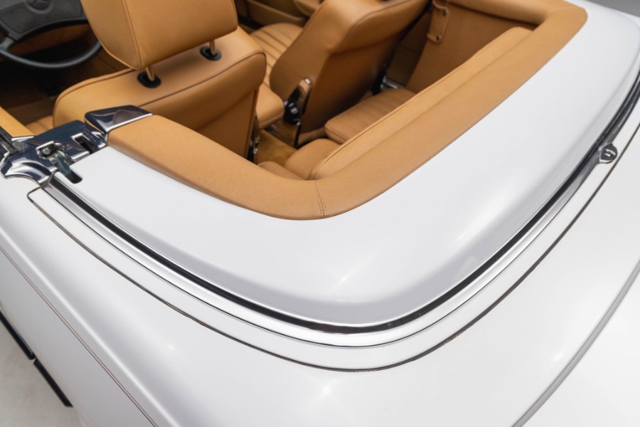 1988 Mercedes-Benz 560 Series 2dr Roadster 560SL, available for sale in North Salem, New York | Meccanic Shop North Inc. North Salem, New York 1988 Mercedes-Benz 560 Series 2dr Roadster 560SL, available for sale in North Salem, New York | Meccanic Shop North Inc. North Salem, New York