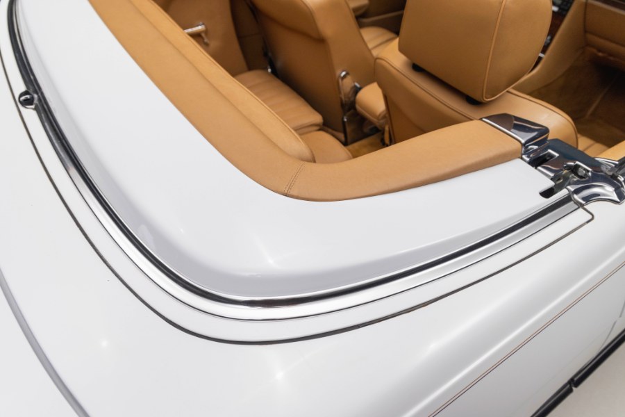 1988 Mercedes-Benz 560 Series 2dr Roadster 560SL, available for sale in North Salem, New York | Meccanic Shop North Inc. North Salem, New York 1988 Mercedes-Benz 560 Series 2dr Roadster 560SL, available for sale in North Salem, New York | Meccanic Shop North Inc. North Salem, New York