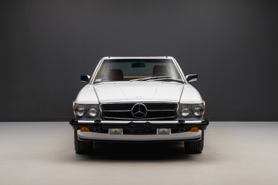 1988 Mercedes-Benz 560 Series 2dr Roadster 560SL, available for sale in North Salem, New York | Meccanic Shop North Inc. North Salem, New York 1988 Mercedes-Benz 560 Series 2dr Roadster 560SL, available for sale in North Salem, New York | Meccanic Shop North Inc. North Salem, New York