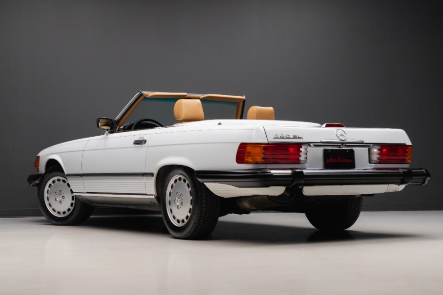 1988 Mercedes-Benz 560 Series 2dr Roadster 560SL, available for sale in North Salem, New York | Meccanic Shop North Inc. North Salem, New York 1988 Mercedes-Benz 560 Series 2dr Roadster 560SL, available for sale in North Salem, New York | Meccanic Shop North Inc. North Salem, New York