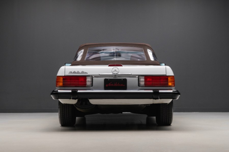 1988 Mercedes-Benz 560 Series 2dr Roadster 560SL, available for sale in North Salem, New York | Meccanic Shop North Inc. North Salem, New York 1988 Mercedes-Benz 560 Series 2dr Roadster 560SL, available for sale in North Salem, New York | Meccanic Shop North Inc. North Salem, New York