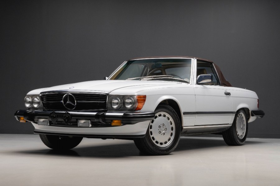 1988 Mercedes-Benz 560 Series 2dr Roadster 560SL, available for sale in North Salem, New York | Meccanic Shop North Inc. North Salem, New York 1988 Mercedes-Benz 560 Series 2dr Roadster 560SL, available for sale in North Salem, New York | Meccanic Shop North Inc. North Salem, New York