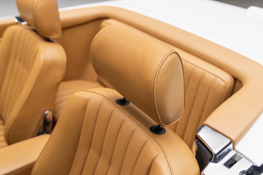1988 Mercedes-Benz 560 Series 2dr Roadster 560SL, available for sale in North Salem, New York | Meccanic Shop North Inc. North Salem, New York 1988 Mercedes-Benz 560 Series 2dr Roadster 560SL, available for sale in North Salem, New York | Meccanic Shop North Inc. North Salem, New York