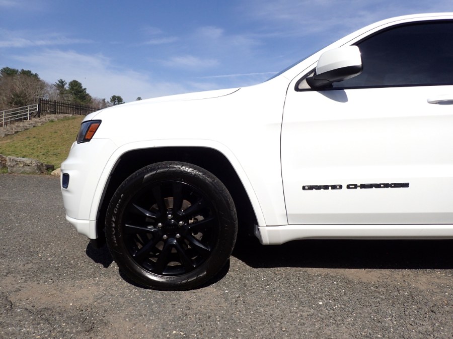 2018 Jeep Grand Cherokee Altitude 4x4 *Ltd Avail*, available for sale in Storrs, Connecticut | Eagleville Motors. Storrs, Connecticut 2018 Jeep Grand Cherokee Altitude 4x4 *Ltd Avail*, available for sale in Storrs, Connecticut | Eagleville Motors. Storrs, Connecticut