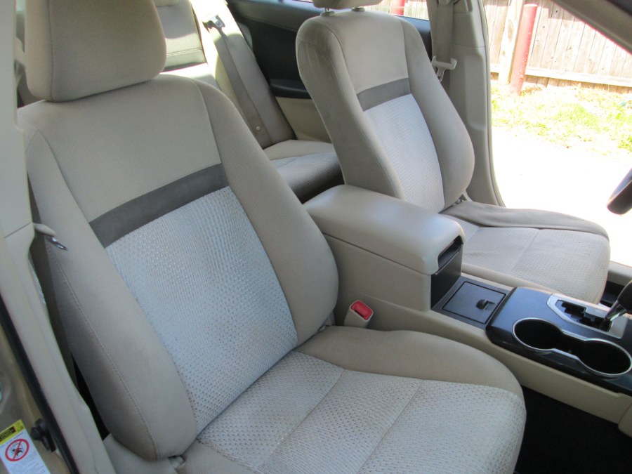 2012 Toyota Camry 4dr Sdn I4 Auto LE (Natl), available for sale in Levittown, Pennsylvania | Levittown Auto. Levittown, Pennsylvania 2012 Toyota Camry 4dr Sdn I4 Auto LE (Natl), available for sale in Levittown, Pennsylvania | Levittown Auto. Levittown, Pennsylvania