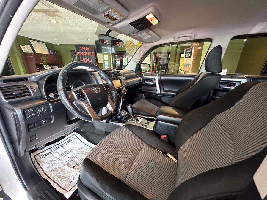 2017 Toyota 4Runner SR5 4WD (Natl), available for sale in West Hartford, Connecticut | AutoMax. West Hartford, Connecticut 2017 Toyota 4Runner SR5 4WD (Natl), available for sale in West Hartford, Connecticut | AutoMax. West Hartford, Connecticut