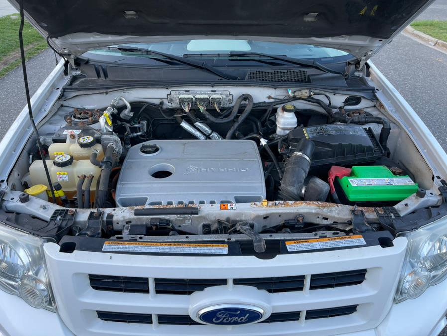 2010 Ford Escape 4WD 4dr Hybrid, available for sale in Copiague, New York | Great Deal Motors. Copiague, New York 2010 Ford Escape 4WD 4dr Hybrid, available for sale in Copiague, New York | Great Deal Motors. Copiague, New York