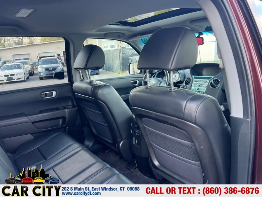 2011 Honda Pilot 4WD 4dr EX-L w/Navi, available for sale in East Windsor, Connecticut | Car City LLC. East Windsor, Connecticut 2011 Honda Pilot 4WD 4dr EX-L w/Navi, available for sale in East Windsor, Connecticut | Car City LLC. East Windsor, Connecticut