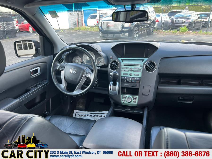 2011 Honda Pilot 4WD 4dr EX-L w/Navi, available for sale in East Windsor, Connecticut | Car City LLC. East Windsor, Connecticut 2011 Honda Pilot 4WD 4dr EX-L w/Navi, available for sale in East Windsor, Connecticut | Car City LLC. East Windsor, Connecticut