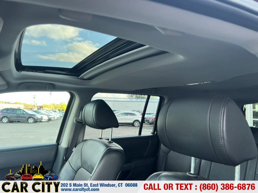 2011 Honda Pilot 4WD 4dr EX-L w/Navi, available for sale in East Windsor, Connecticut | Car City LLC. East Windsor, Connecticut 2011 Honda Pilot 4WD 4dr EX-L w/Navi, available for sale in East Windsor, Connecticut | Car City LLC. East Windsor, Connecticut