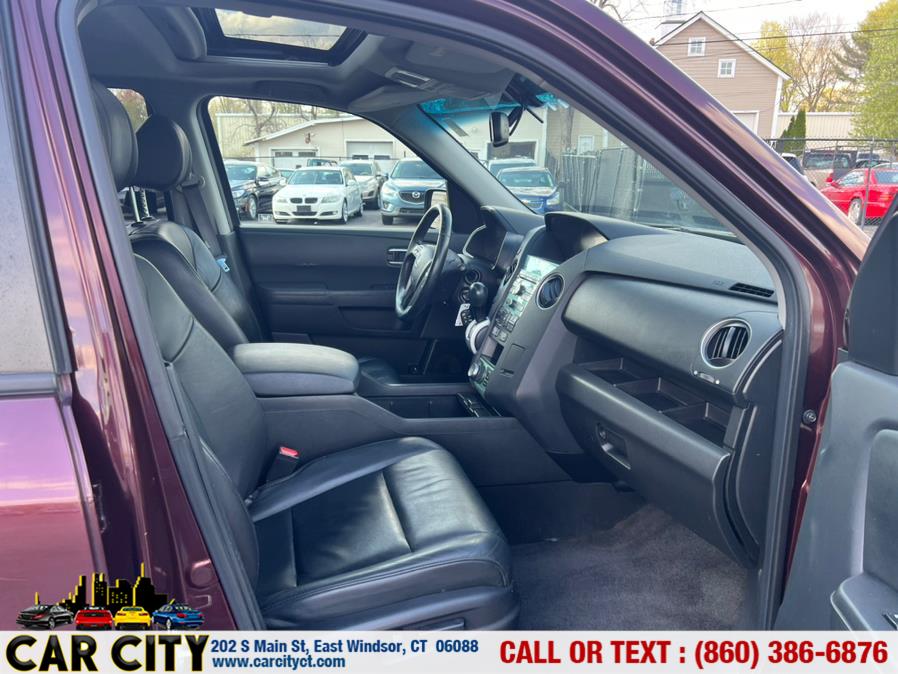2011 Honda Pilot 4WD 4dr EX-L w/Navi, available for sale in East Windsor, Connecticut | Car City LLC. East Windsor, Connecticut 2011 Honda Pilot 4WD 4dr EX-L w/Navi, available for sale in East Windsor, Connecticut | Car City LLC. East Windsor, Connecticut