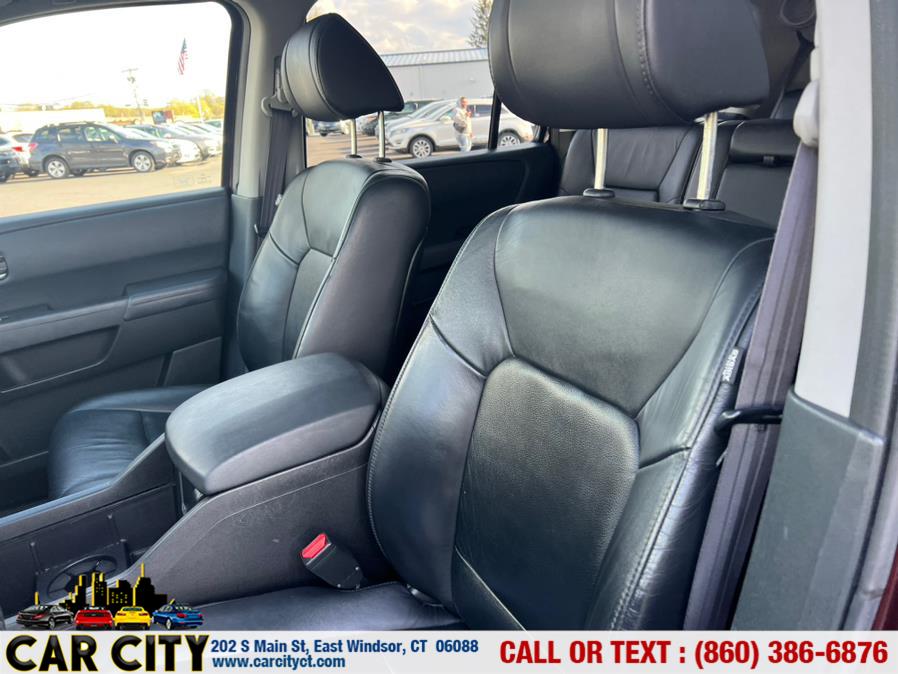 2011 Honda Pilot 4WD 4dr EX-L w/Navi, available for sale in East Windsor, Connecticut | Car City LLC. East Windsor, Connecticut 2011 Honda Pilot 4WD 4dr EX-L w/Navi, available for sale in East Windsor, Connecticut | Car City LLC. East Windsor, Connecticut