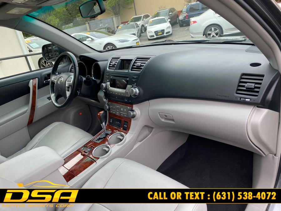 2012 Toyota Highlander 4WD 4dr V6 Limited (Natl), available for sale in Commack, New York | DSA Motor Sports Corp. Commack, New York 2012 Toyota Highlander 4WD 4dr V6 Limited (Natl), available for sale in Commack, New York | DSA Motor Sports Corp. Commack, New York
