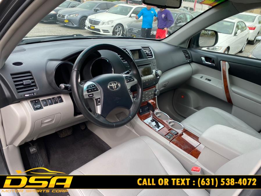2012 Toyota Highlander 4WD 4dr V6 Limited (Natl), available for sale in Commack, New York | DSA Motor Sports Corp. Commack, New York 2012 Toyota Highlander 4WD 4dr V6 Limited (Natl), available for sale in Commack, New York | DSA Motor Sports Corp. Commack, New York