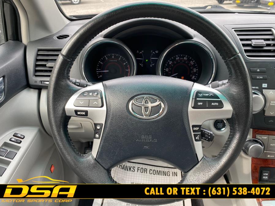 2012 Toyota Highlander 4WD 4dr V6 Limited (Natl), available for sale in Commack, New York | DSA Motor Sports Corp. Commack, New York 2012 Toyota Highlander 4WD 4dr V6 Limited (Natl), available for sale in Commack, New York | DSA Motor Sports Corp. Commack, New York