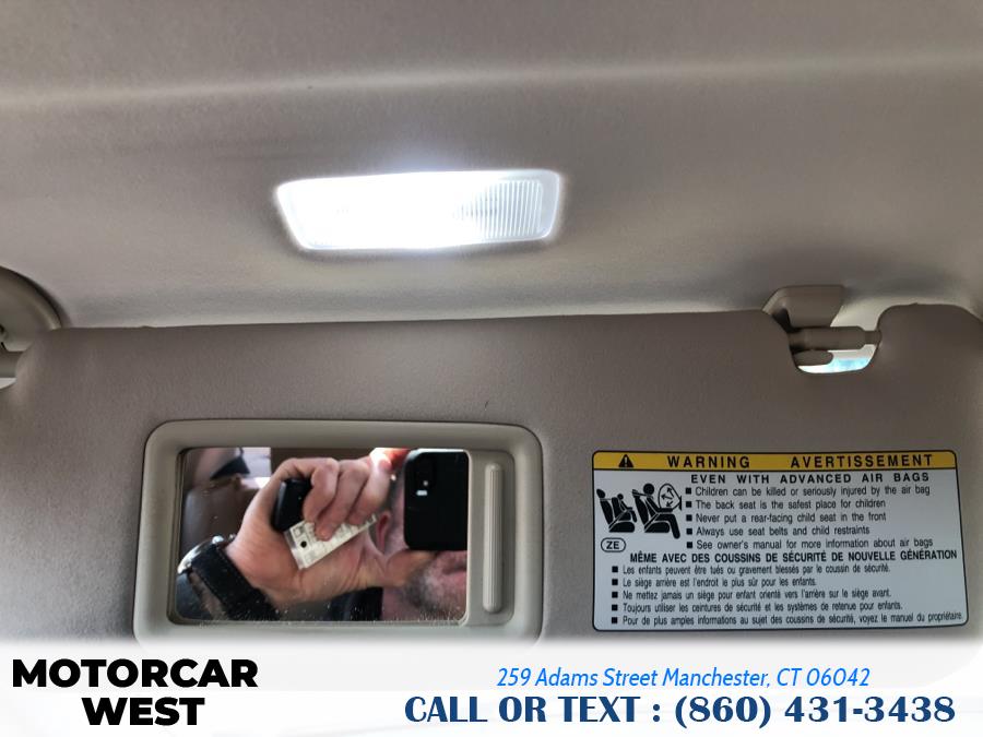2013 Lexus ES 350 4dr Sdn, available for sale in Manchester, Connecticut | Motorcar West. Manchester, Connecticut 2013 Lexus ES 350 4dr Sdn, available for sale in Manchester, Connecticut | Motorcar West. Manchester, Connecticut