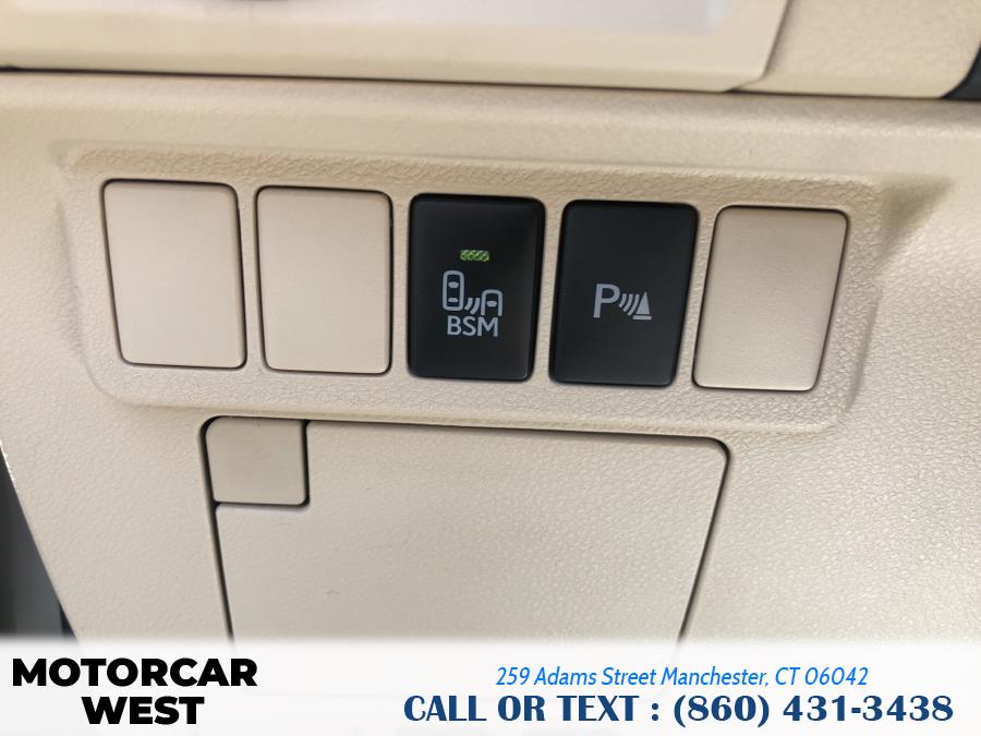 2013 Lexus ES 350 4dr Sdn, available for sale in Manchester, Connecticut | Motorcar West. Manchester, Connecticut 2013 Lexus ES 350 4dr Sdn, available for sale in Manchester, Connecticut | Motorcar West. Manchester, Connecticut