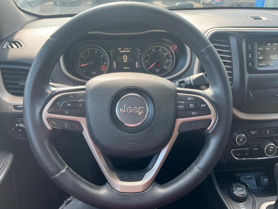 2014 Jeep Cherokee Latitude. CLEAN CARFAX. LOW MILES!!!, available for sale in Elmont, New York | Sunrise of Elmont. Elmont, New York 2014 Jeep Cherokee Latitude. CLEAN CARFAX. LOW MILES!!!, available for sale in Elmont, New York | Sunrise of Elmont. Elmont, New York