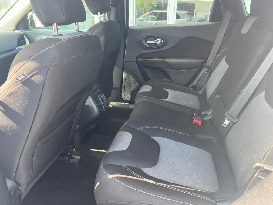 2014 Jeep Cherokee Latitude. CLEAN CARFAX. LOW MILES!!!, available for sale in Elmont, New York | Sunrise of Elmont. Elmont, New York 2014 Jeep Cherokee Latitude. CLEAN CARFAX. LOW MILES!!!, available for sale in Elmont, New York | Sunrise of Elmont. Elmont, New York