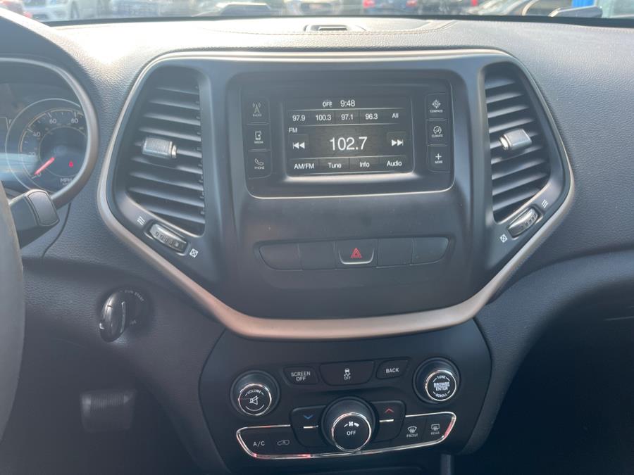 2014 Jeep Cherokee Latitude. CLEAN CARFAX. LOW MILES!!!, available for sale in Elmont, New York | Sunrise of Elmont. Elmont, New York 2014 Jeep Cherokee Latitude. CLEAN CARFAX. LOW MILES!!!, available for sale in Elmont, New York | Sunrise of Elmont. Elmont, New York
