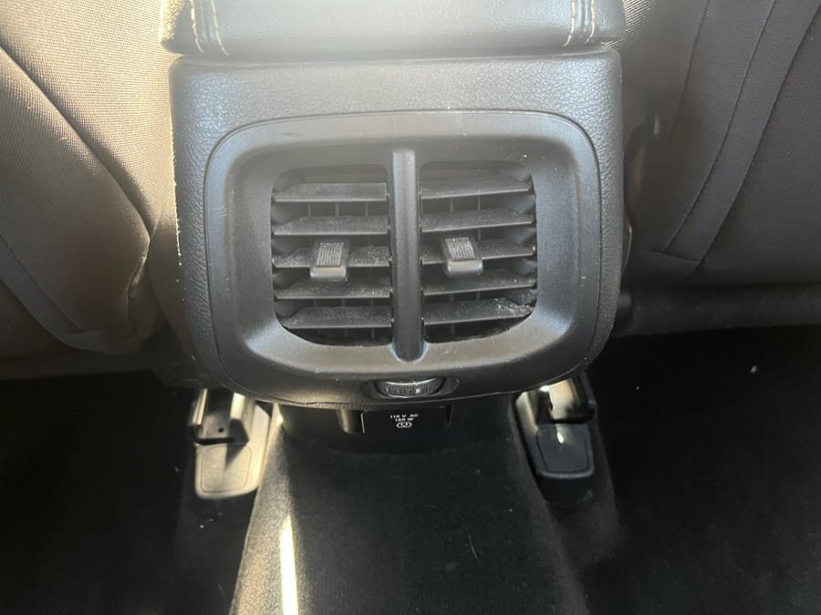 2014 Jeep Cherokee Latitude. CLEAN CARFAX. LOW MILES!!!, available for sale in Elmont, New York | Sunrise of Elmont. Elmont, New York 2014 Jeep Cherokee Latitude. CLEAN CARFAX. LOW MILES!!!, available for sale in Elmont, New York | Sunrise of Elmont. Elmont, New York