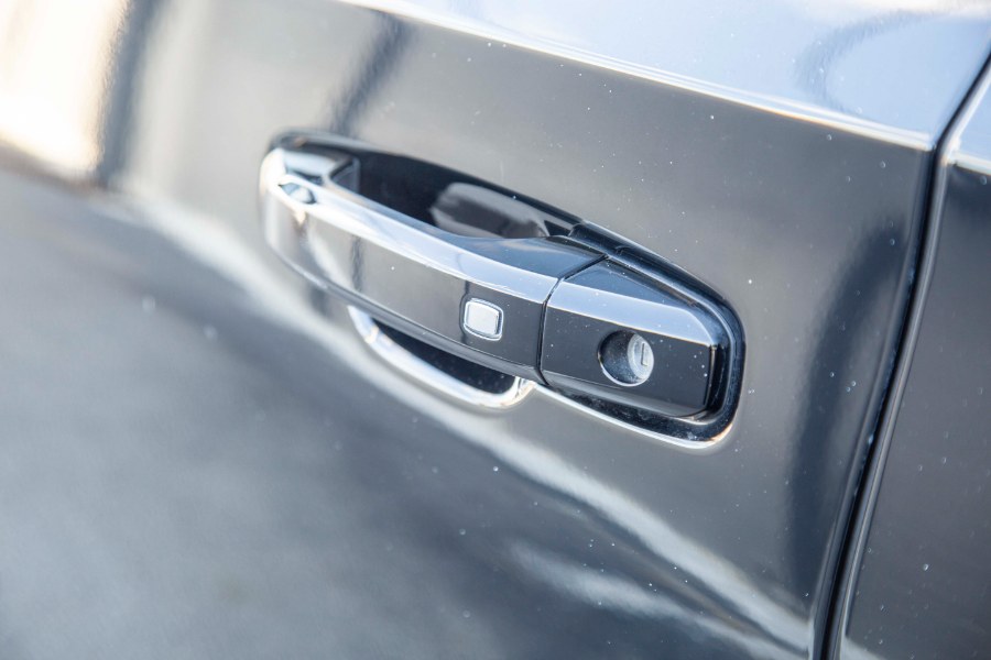2021 Chevrolet Suburban 2WD 4dr LT, available for sale in Miami, Florida | 26 Motors Miami. Miami, Florida 2021 Chevrolet Suburban 2WD 4dr LT, available for sale in Miami, Florida | 26 Motors Miami. Miami, Florida