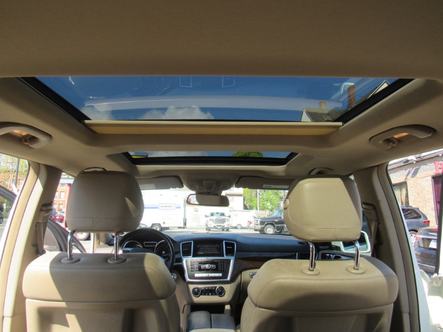 2013 Mercedes-Benz ML 350 BASE, available for sale in Worcester, Massachusetts | Hilario's Auto Sales Inc.. Worcester, Massachusetts 2013 Mercedes-Benz ML 350 BASE, available for sale in Worcester, Massachusetts | Hilario's Auto Sales Inc.. Worcester, Massachusetts